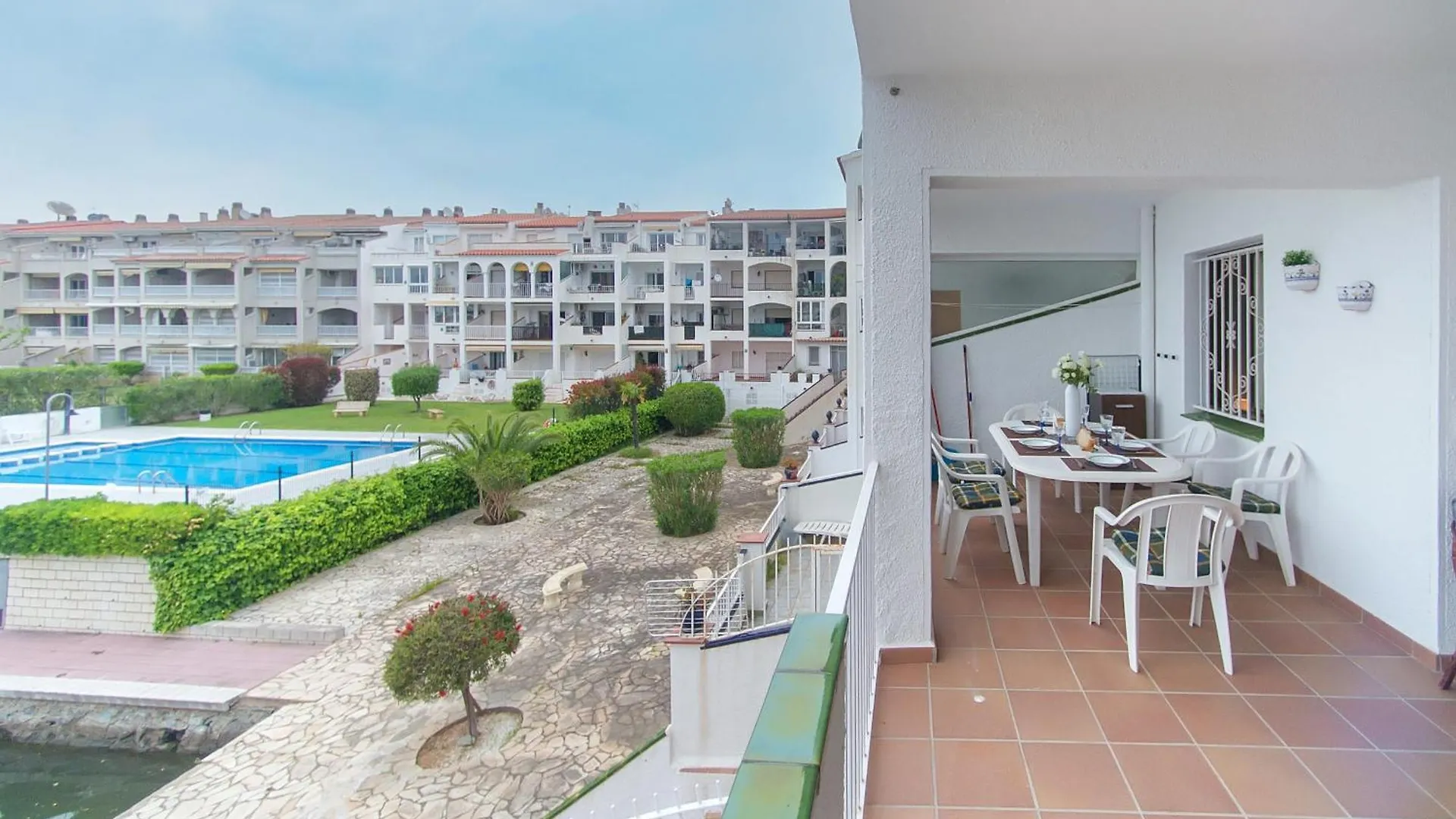 Welcs Apartamento 243 Emp Con Terraza Con Vista Empuriabrava Apartment