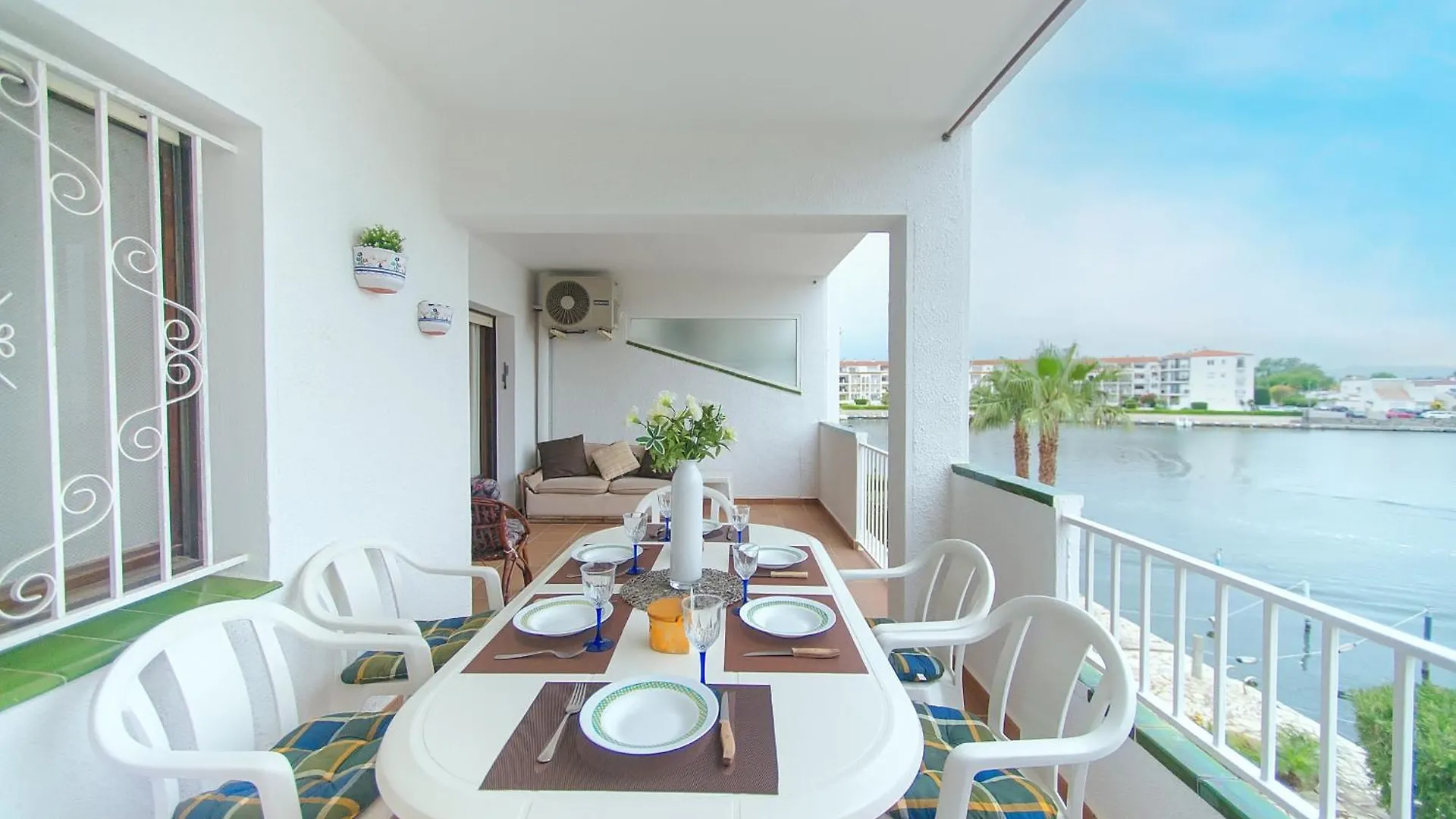 Apartment Welcs Apartamento 243 Emp Con Terraza Con Vista Empuriabrava